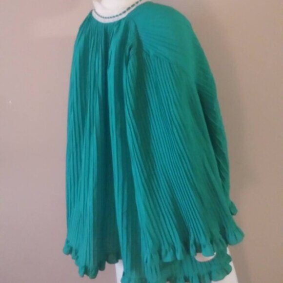 Assortment Of VTG Clothing Christian Dior/ Beautyskin/  Van Raalte   Sizes S-M - Picture 1 of 8